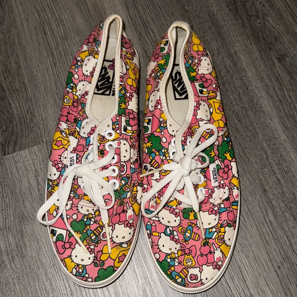 Vans hello kitty woman’s shoes size 7.5